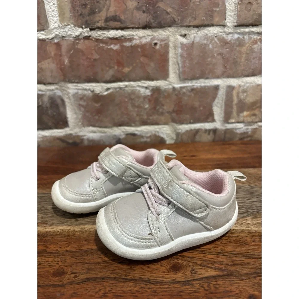 ⁠Stride Rite Miller Shoes Girl Size 3 Beige Pink Metallic Sneakers Toddler
